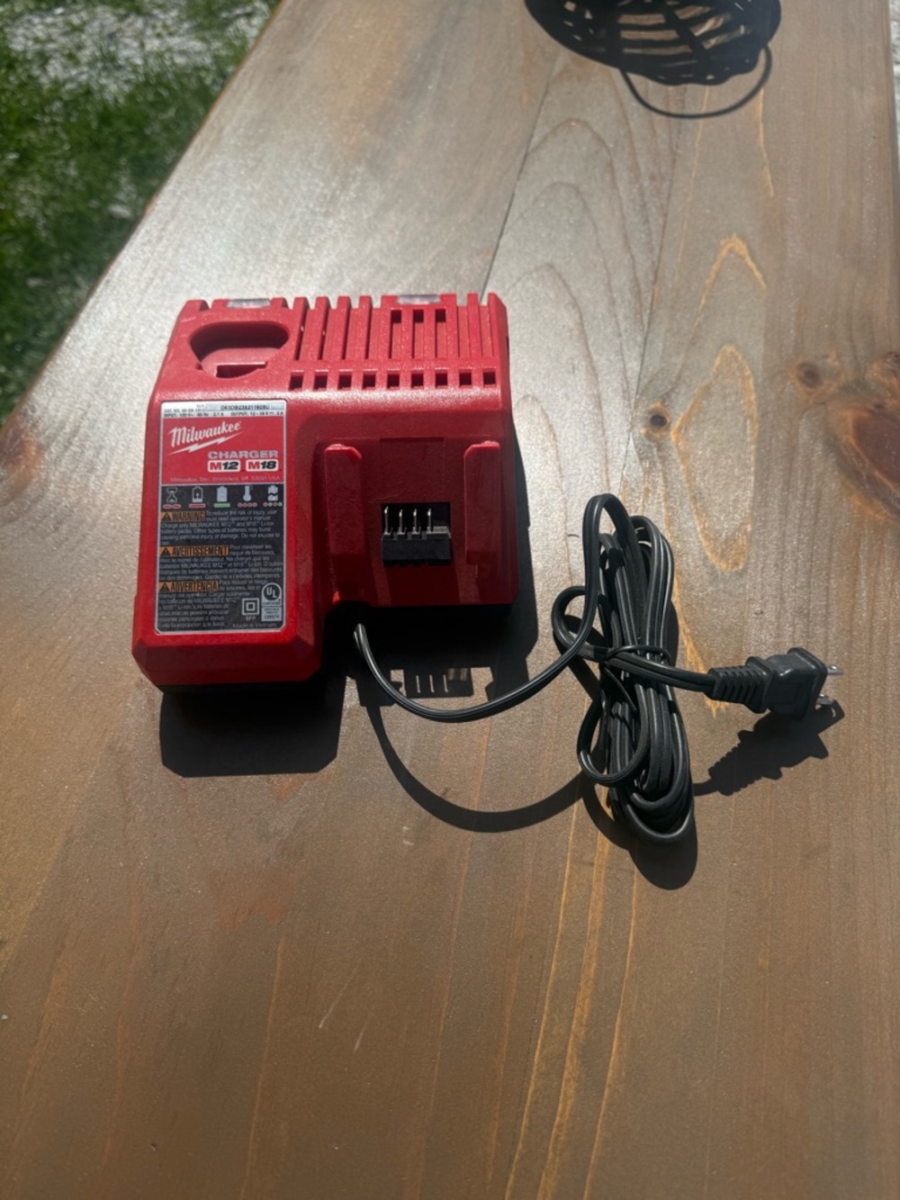 Milwaukee M12 & M18 new battery charger